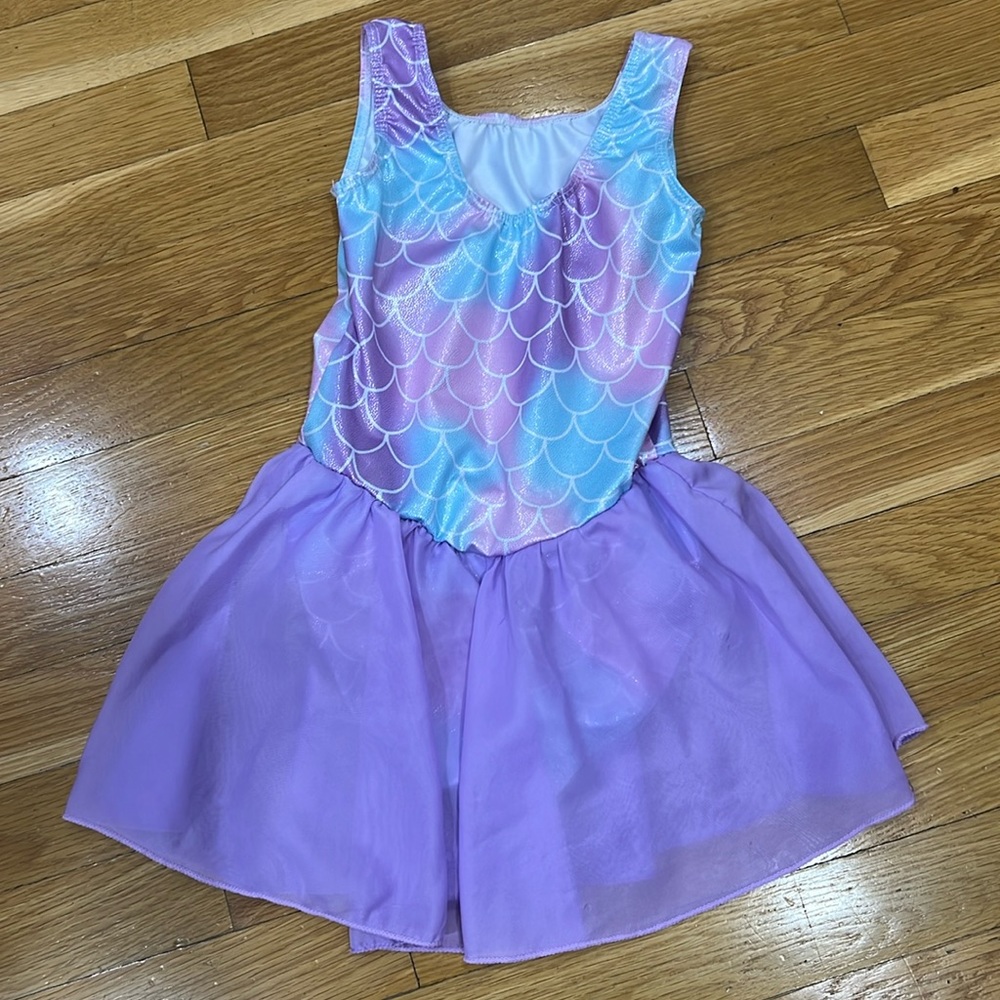 Gymnastics 🤸 suit